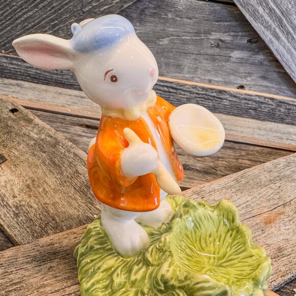 2005 Ceramic Easter Bunny Artist Egg Holder Figurine, Target Brand - Picture 4 of 8